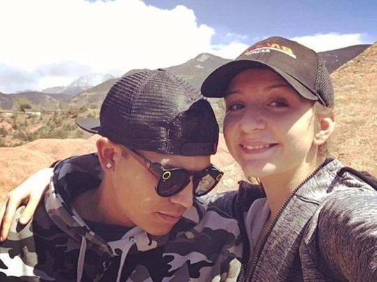 布朗尼登場2分半后雷迪克將其換下 薩瓦娜收拾包包起身了??